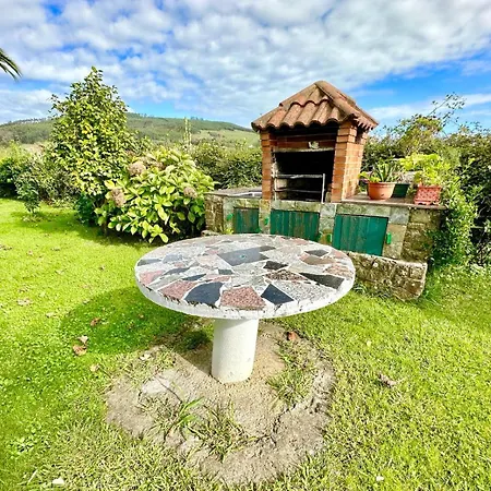 Casa Familiar En Meruelo Con Jardin *