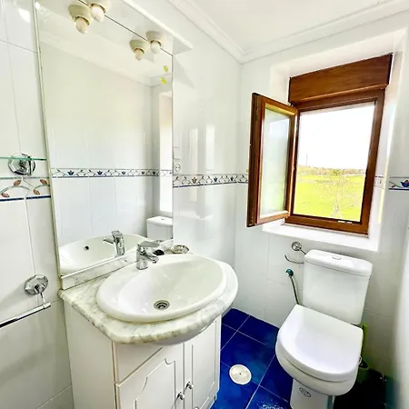 Casa Familiar En Meruelo Con Jardin Holiday home
