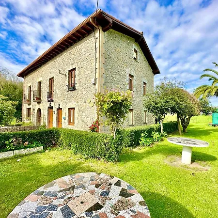 Casa Familiar En Meruelo Con Jardin Holiday home San Miguel de Meruelo