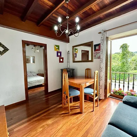 Casa Familiar En Meruelo Con Jardin Hébergement de vacances